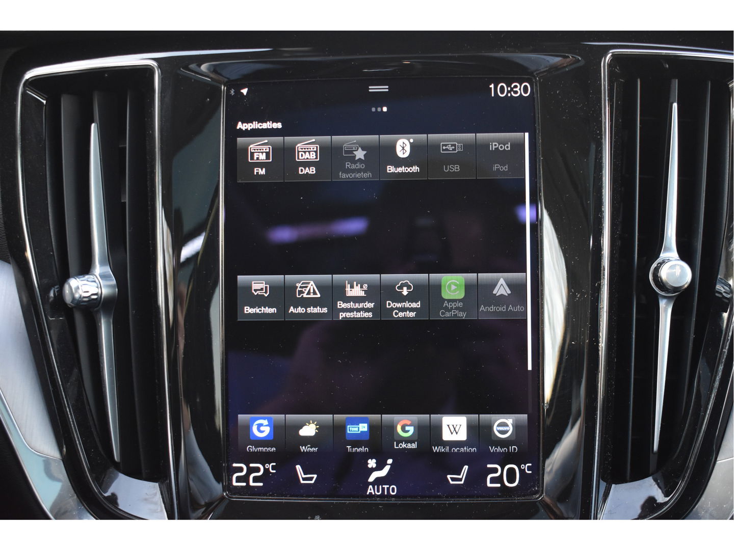 Volvo V60 2.0 T6 Recharge AWD 340 PK Climate Pack | Pano.dak | Standkachel | Keyless | Camera | Stuurverwarming | Carplay | Full LED | Historie