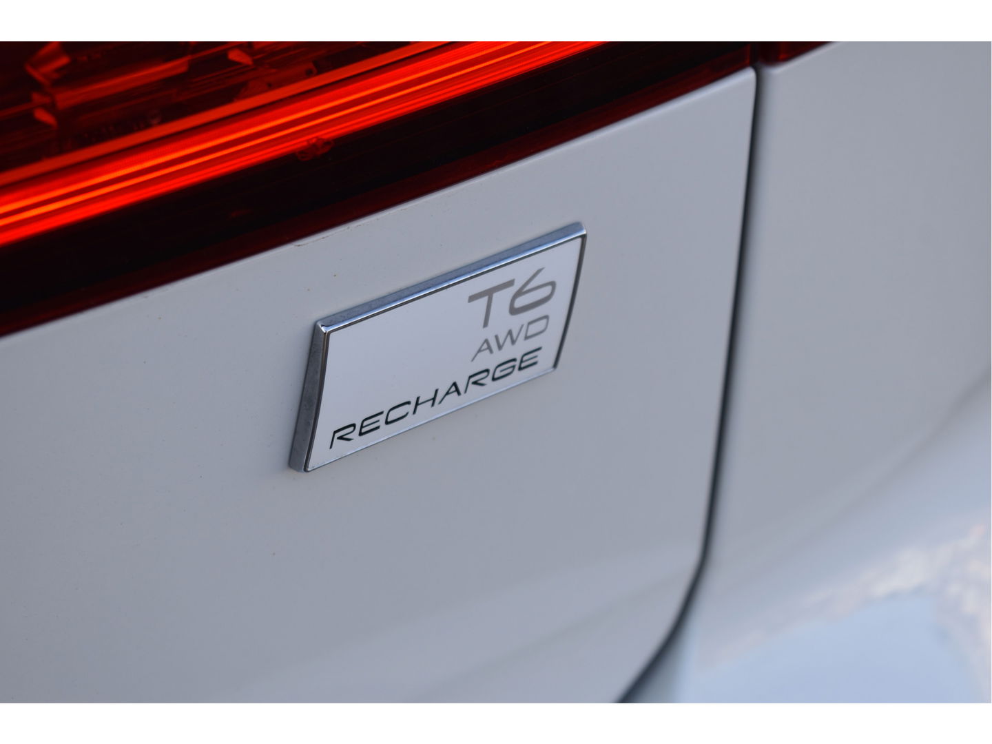 Volvo V60 2.0 T6 Recharge AWD 340 PK Climate Pack | Pano.dak | Standkachel | Keyless | Camera | Stuurverwarming | Carplay | Full LED | Historie