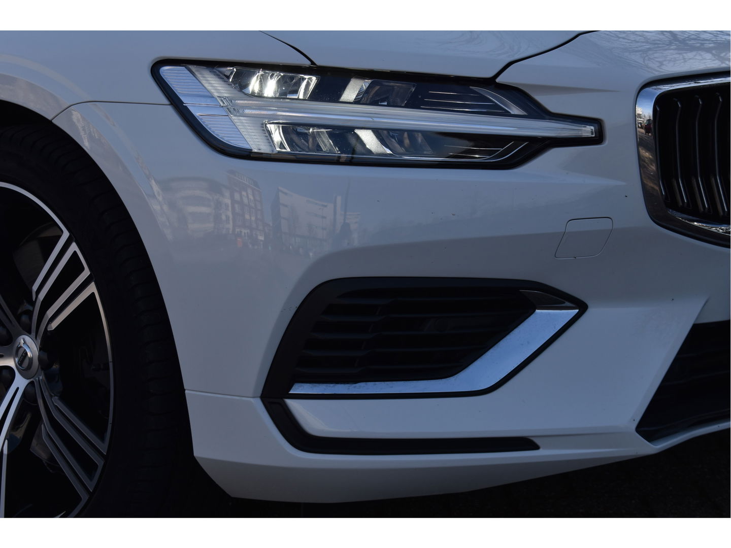 Volvo V60 2.0 T6 Recharge AWD 340 PK Climate Pack | Pano.dak | Standkachel | Keyless | Camera | Stuurverwarming | Carplay | Full LED | Historie