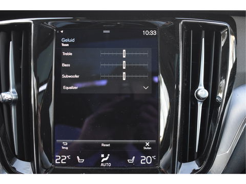 Volvo V60 2.0 T6 Recharge AWD 340 PK Climate Pack | Pano.dak | Standkachel | Keyless | Camera | Stuurverwarming | Carplay | Full LED | Historie