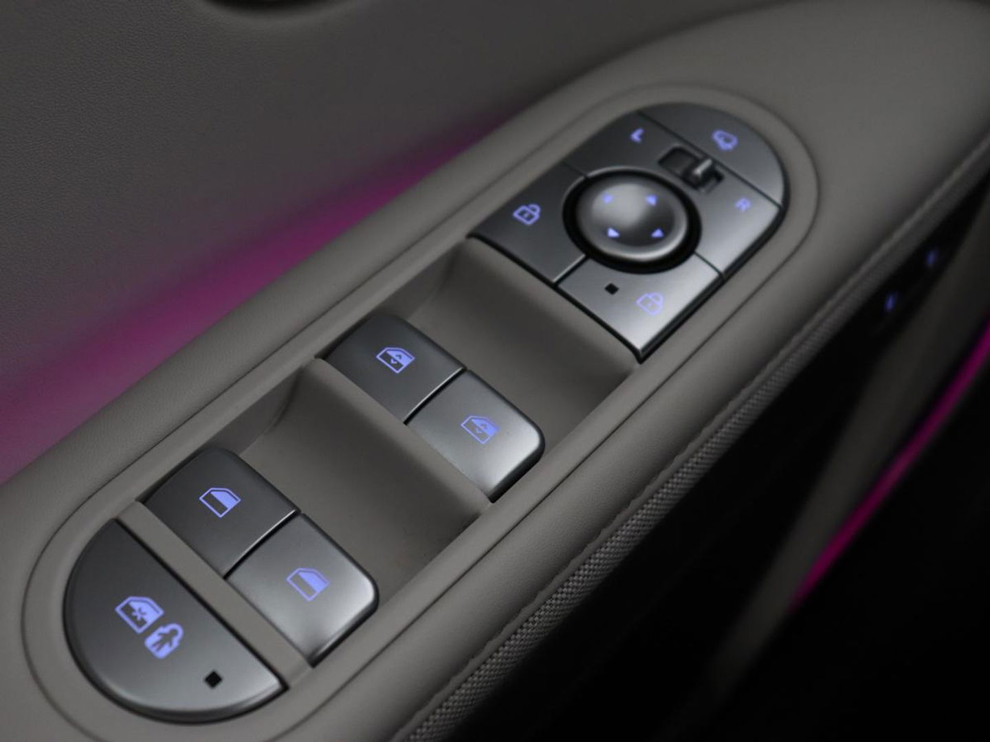 Hyundai IONIQ 5 Lounge 73kWh | Leder | Head-Up | Warmtepomp | 360 Camera | Stoel & Stuurverwarming | Carplay