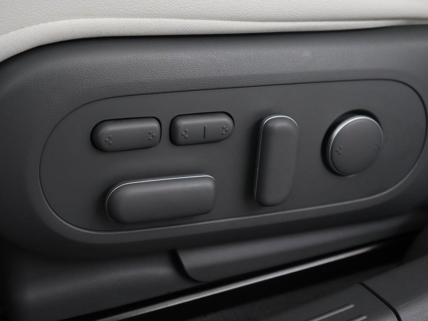 Hyundai IONIQ 5 Lounge 73kWh | Leder | Head-Up | Warmtepomp | 360 Camera | Stoel & Stuurverwarming | Carplay