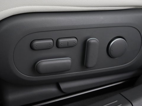 Hyundai IONIQ 5 Lounge 73kWh | Leder | Head-Up | Warmtepomp | 360 Camera | Stoel & Stuurverwarming | Carplay