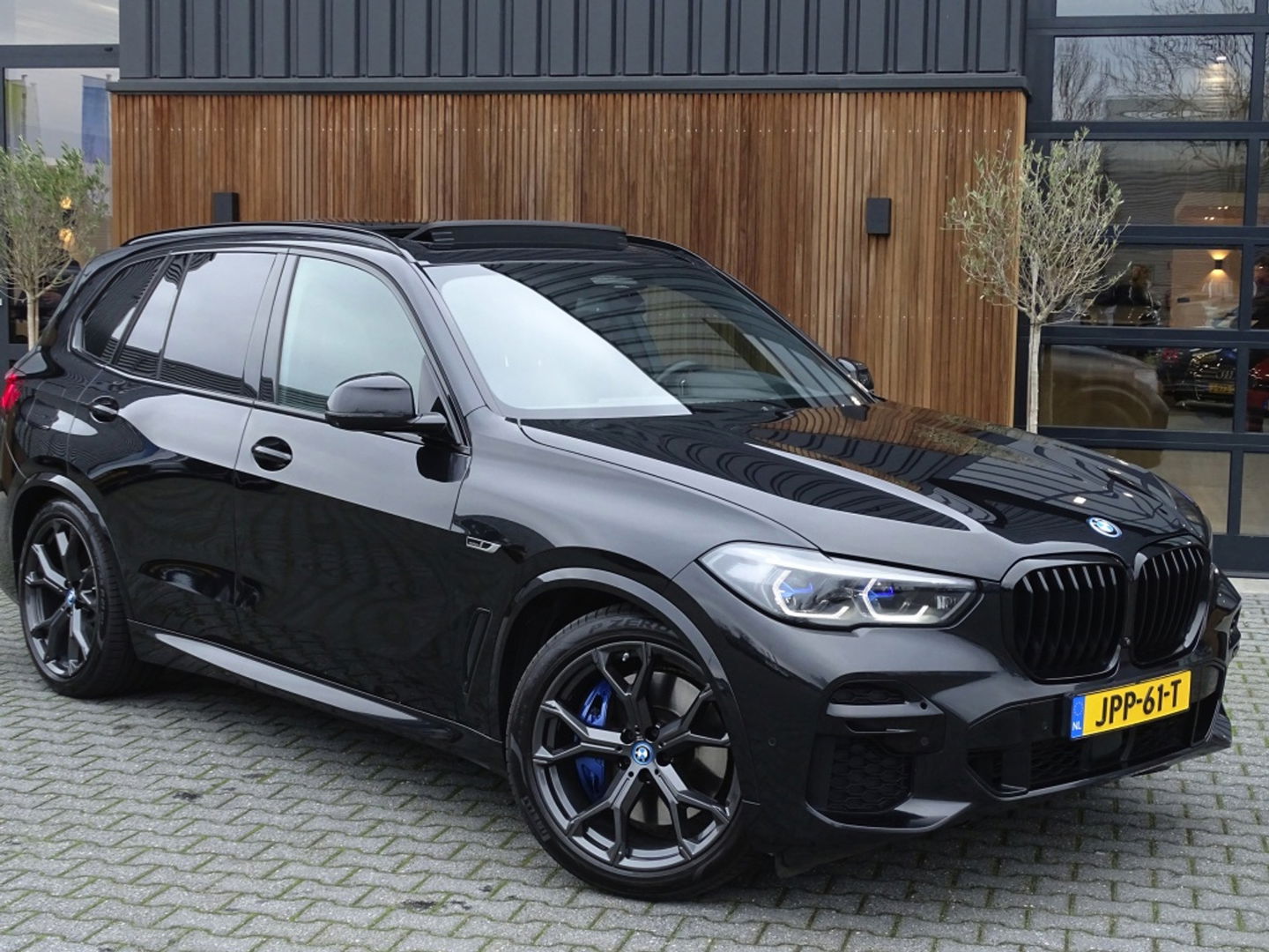 BMW X5 45e 394PK X-drive / M-Sport Pro / Individual / B&W / 360°