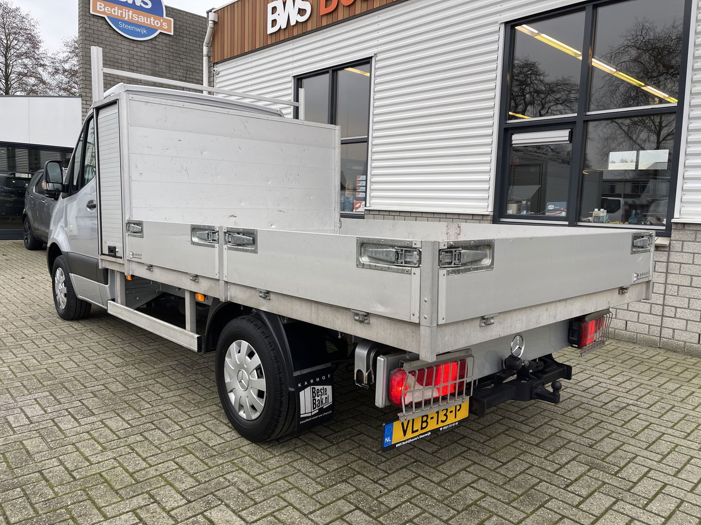 Mercedes-Benz Sprinter 311 2.2 CDI L2 EURO VI-D / vaste prijs rijklaar € 27.950 ex btw / 27.924 km NAP / originele Nederlandse bus / zilver metallic / airco / cruise / trekhaak / Karhof opbouw