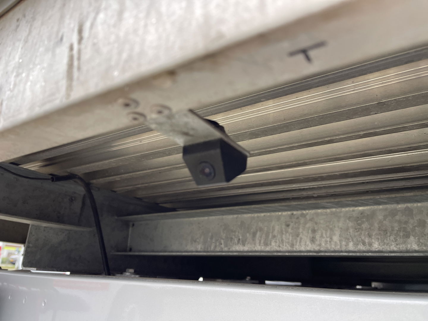 Mercedes-Benz Sprinter 311 2.2 CDI L2 EURO VI-D / vaste prijs rijklaar € 27.950 ex btw / 27.924 km NAP / originele Nederlandse bus / zilver metallic / airco / cruise / trekhaak / Karhof opbouw