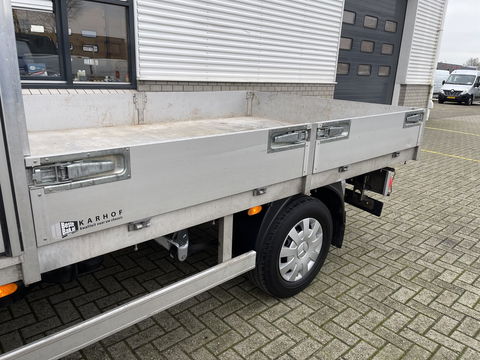 Mercedes-Benz Sprinter 311 2.2 CDI L2 EURO VI-D / vaste prijs rijklaar € 27.950 ex btw / 27.924 km NAP / originele Nederlandse bus / zilver metallic / airco / cruise / trekhaak / Karhof opbouw