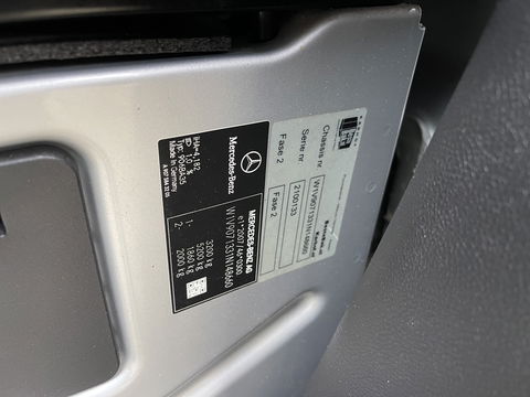 Mercedes-Benz Sprinter 311 2.2 CDI L2 EURO VI-D / vaste prijs rijklaar € 27.950 ex btw / 27.924 km NAP / originele Nederlandse bus / zilver metallic / airco / cruise / trekhaak / Karhof opbouw