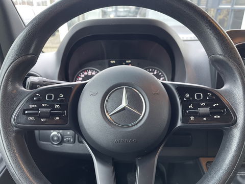 Mercedes-Benz Sprinter 311 2.2 CDI L2 EURO VI-D / vaste prijs rijklaar € 27.950 ex btw / 27.924 km NAP / originele Nederlandse bus / zilver metallic / airco / cruise / trekhaak / Karhof opbouw