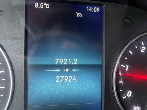 Mercedes-Benz Sprinter 311 2.2 CDI L2 EURO VI-D / vaste prijs rijklaar € 27.950 ex btw / 27.924 km NAP / originele Nederlandse bus / zilver metallic / airco / cruise / trekhaak / Karhof opbouw