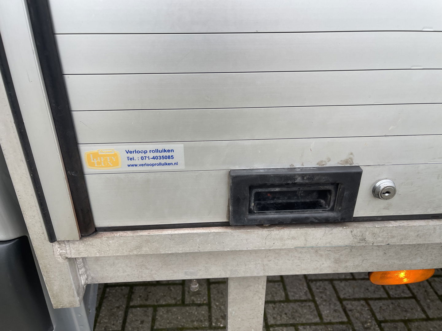 Mercedes-Benz Sprinter 311 2.2 CDI L2 EURO VI-D / vaste prijs rijklaar € 27.950 ex btw / 27.924 km NAP / originele Nederlandse bus / zilver metallic / airco / cruise / trekhaak / Karhof opbouw