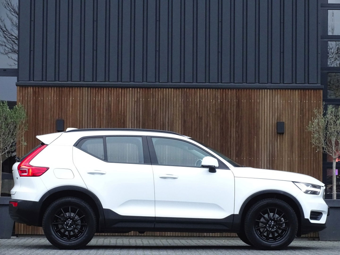 Volvo XC40 T4 191PK automaat / luxe pakket / LED / *NAP*