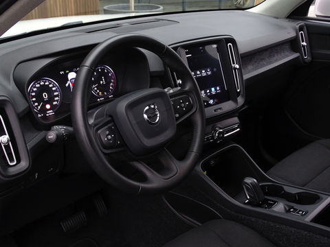 Volvo XC40 T4 191PK automaat / luxe pakket / LED / *NAP*