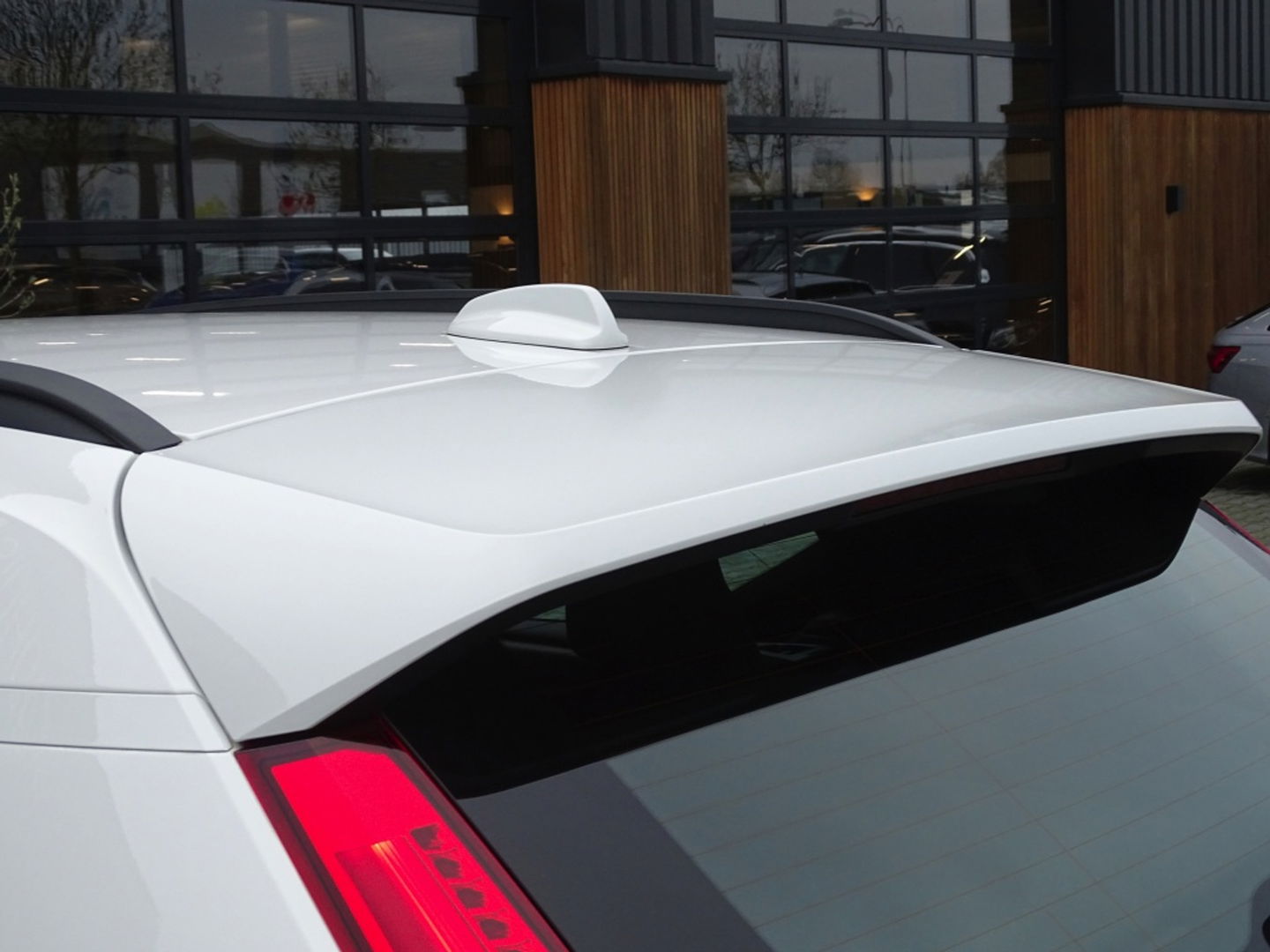 Volvo XC40 T4 191PK automaat / luxe pakket / LED / *NAP*