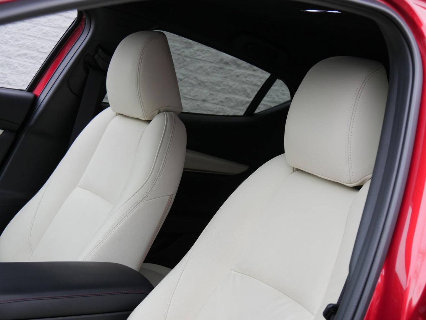 Mazda 3 2.0 150PK SPORTIVE/ LEER/ BOSE/ 18INCH/ NL-AUTO