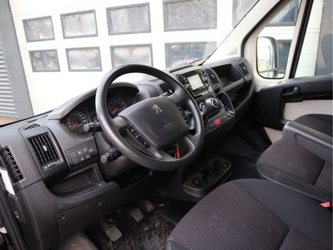 Peugeot Boxer 2.0 BlueHDI 131pk Euro 6 L2H2 - Cruise - Navi - Trekhaak 2,5t KG