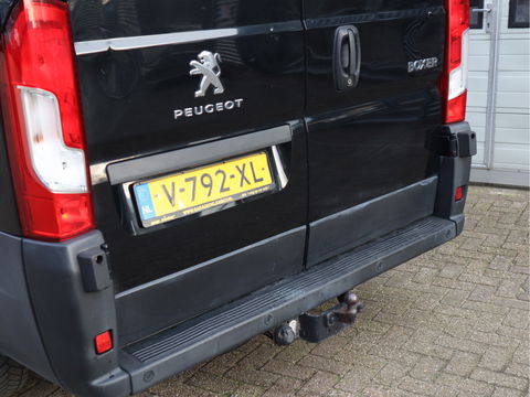 Peugeot Boxer 2.0 BlueHDI 131pk Euro 6 L2H2 - Cruise - Navi - Trekhaak 2,5t KG
