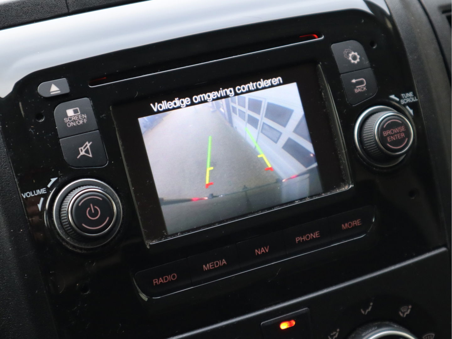 Peugeot Boxer 2.0 BlueHDI 131pk Euro 6 L2H2 - Cruise - Navi - Trekhaak 2,5t KG