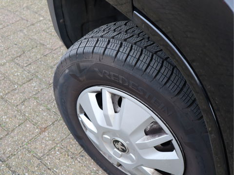 Peugeot Boxer 2.0 BlueHDI 131pk Euro 6 L2H2 - Cruise - Navi - Trekhaak 2,5t KG