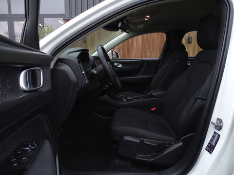 Volvo XC40 T4 191PK automaat / luxe pakket / LED / *NAP*