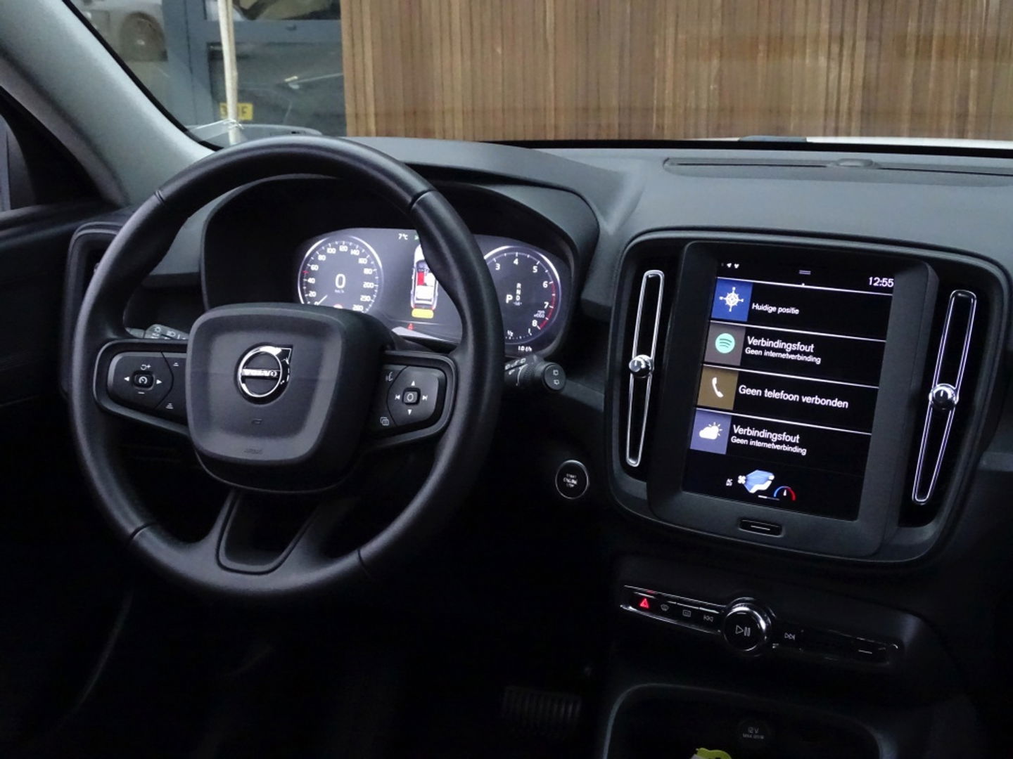 Volvo XC40 T4 191PK automaat / luxe pakket / LED / *NAP*