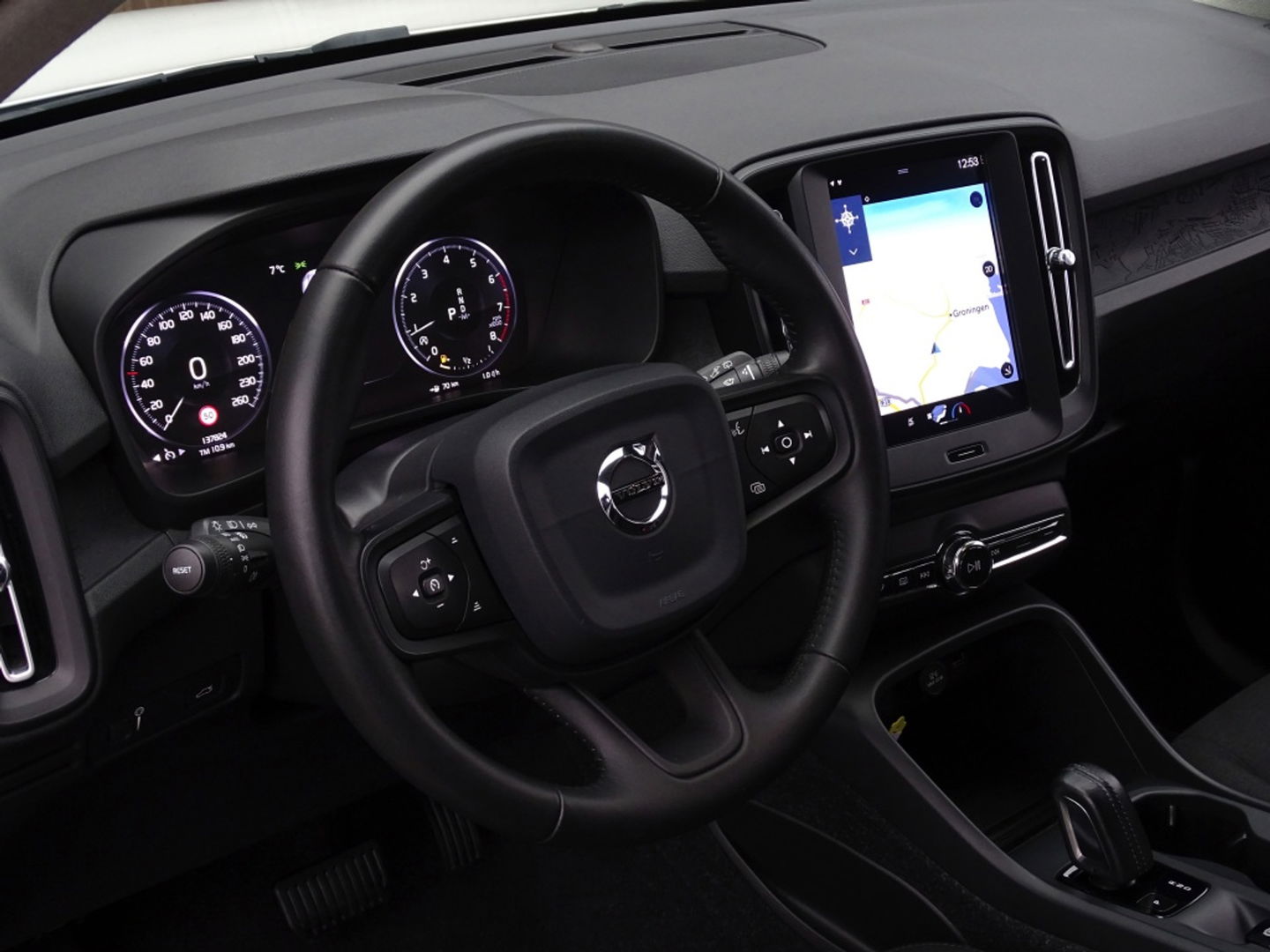 Volvo XC40 T4 191PK automaat / luxe pakket / LED / *NAP*