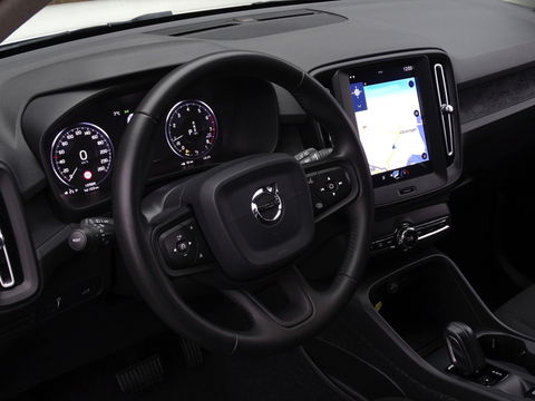 Volvo XC40 T4 191PK automaat / luxe pakket / LED / *NAP*