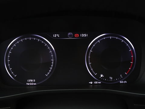 Volvo XC40 T4 191PK automaat / luxe pakket / LED / *NAP*