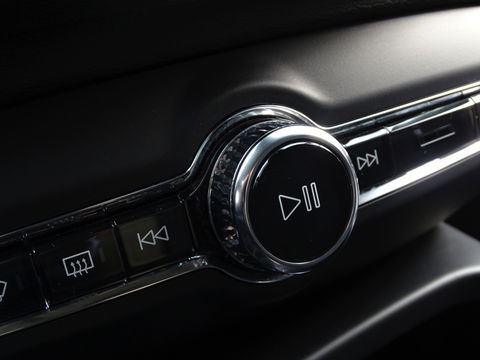 Volvo XC40 T4 191PK automaat / luxe pakket / LED / *NAP*