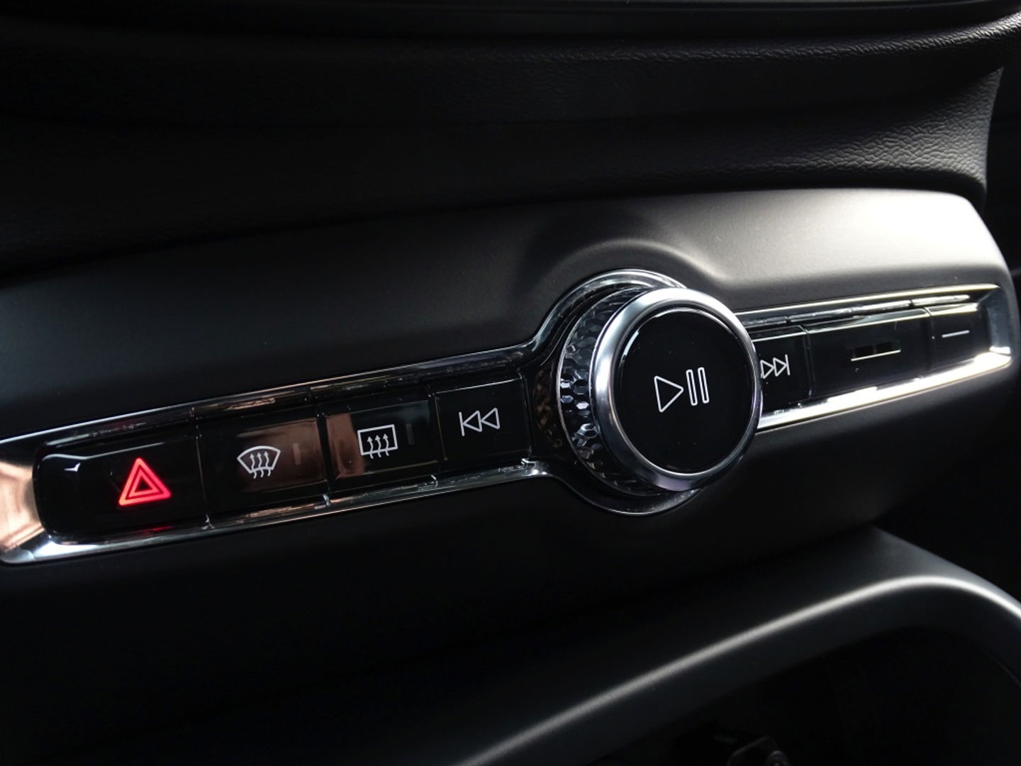 Volvo XC40 T4 191PK automaat / luxe pakket / LED / *NAP*