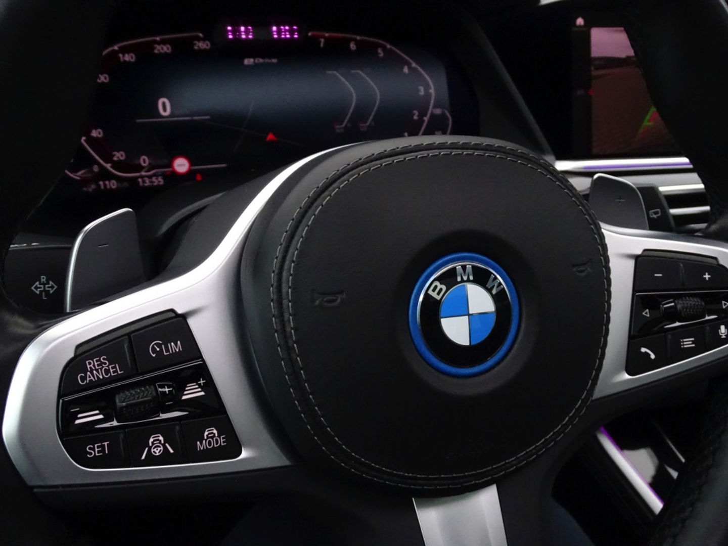 BMW X5 45e 394PK X-drive / M-Sport Pro / Individual / B&W / 360°