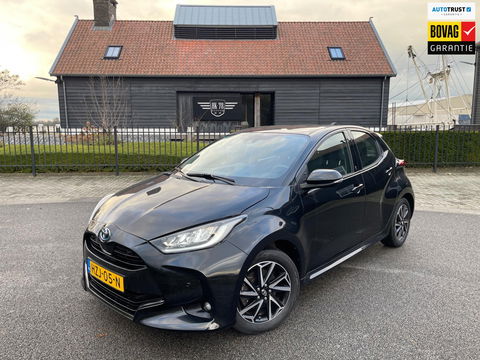 Toyota Yaris 1.5 Hybrid Team Deutschland |Airco ECC Navigatie Parkeercamera |