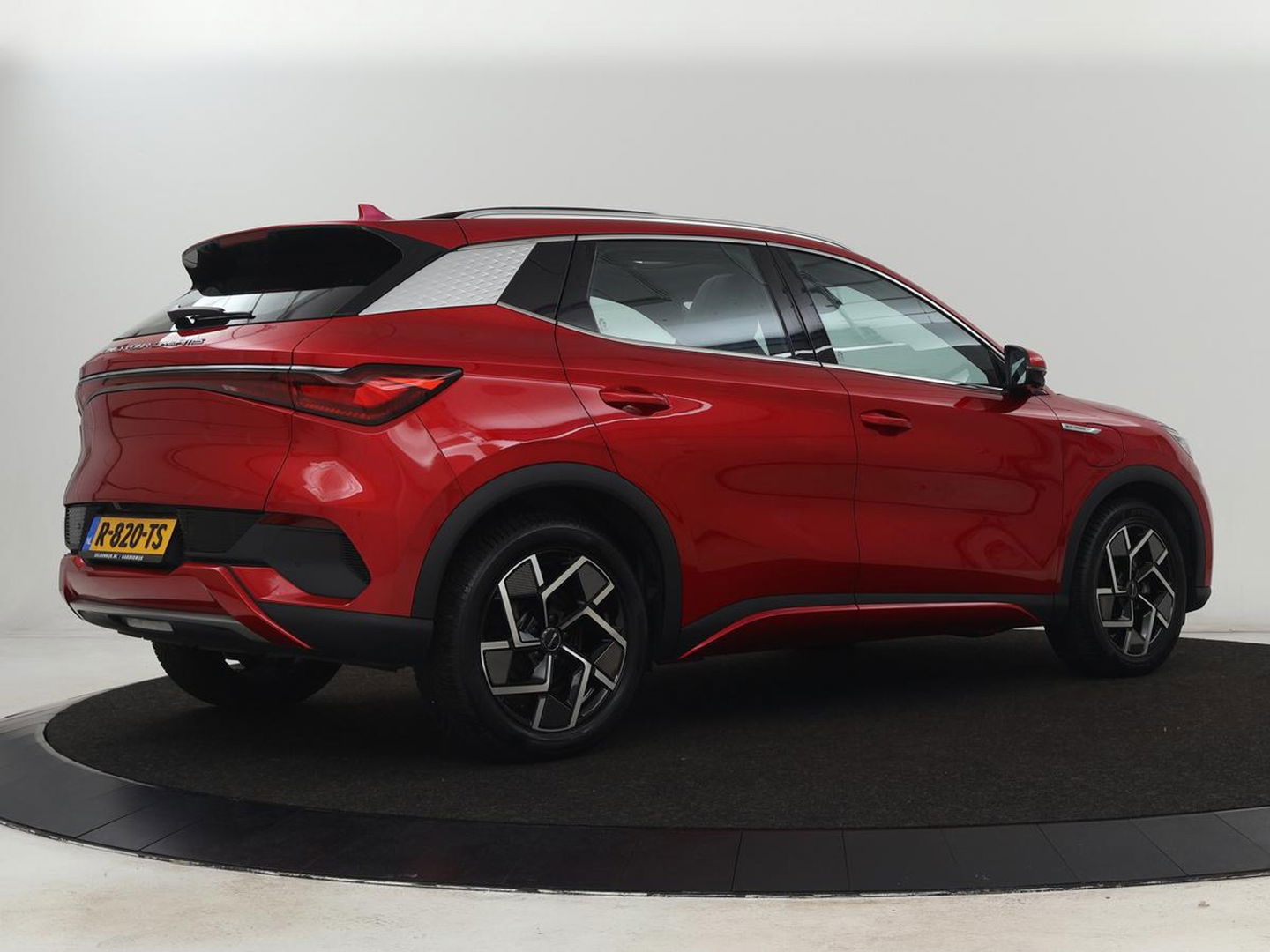 BYD ATTO 3 Comfort 60 kWh | Panoramadak | Warmtepomp | Leder | Stoelverwarming | 360 Camera | Carplay | Adaptive cruise