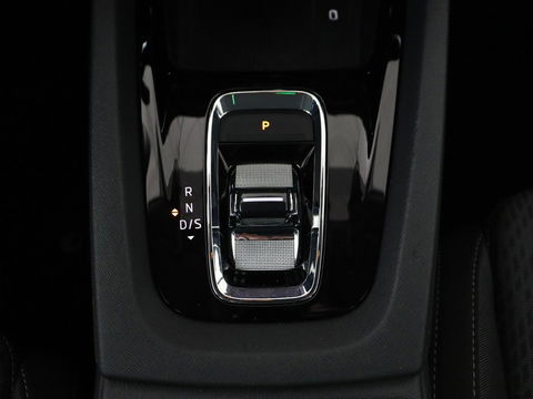 Škoda Octavia Combi 1.4 TSI iV PHEV Business Edition | Stoel & stuurverwarming | Camera | Carplay | Memory | Navigatie | Full LED