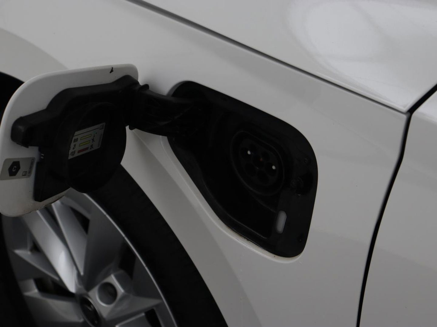 Škoda Octavia Combi 1.4 TSI iV PHEV Business Edition | Stoel & stuurverwarming | Camera | Carplay | Memory | Navigatie | Full LED