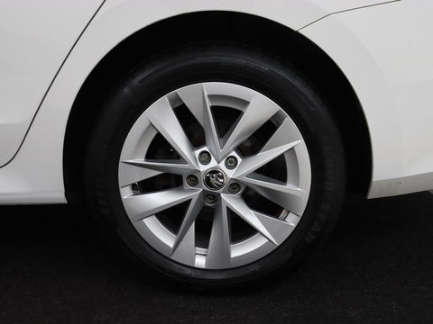 Škoda Octavia Combi 1.4 TSI iV PHEV Business Edition | Stoel & stuurverwarming | Camera | Carplay | Memory | Navigatie | Full LED