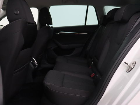 Škoda Octavia Combi 1.4 TSI iV PHEV Business Edition | Stoel & stuurverwarming | Camera | Carplay | Memory | Navigatie | Full LED