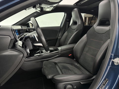 Mercedes-Benz A-Klasse 180 AMG | Pano | Virtual | Clima | Cruise | Camera | Stoelverw. | Navi | NAP