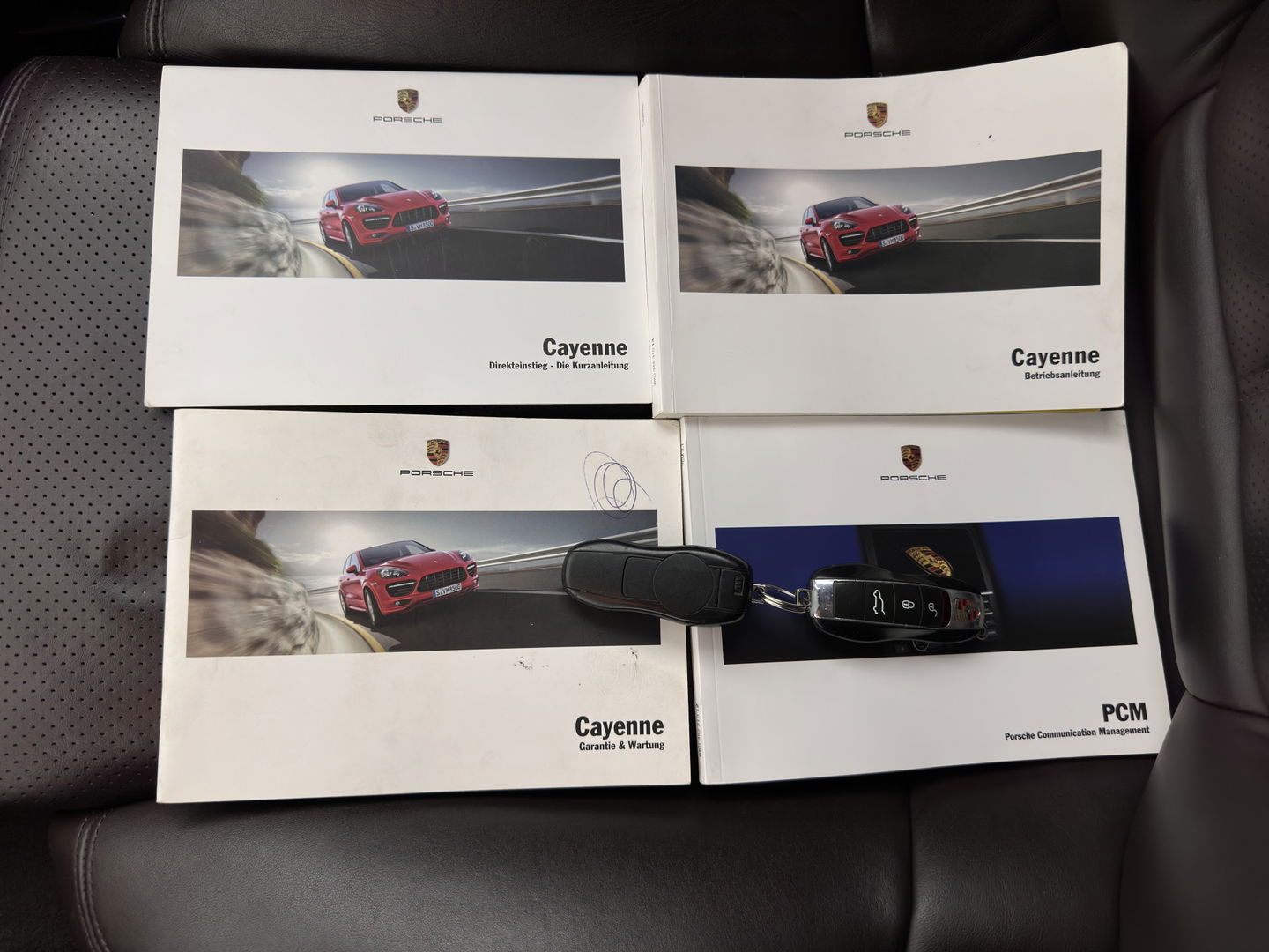 Porsche Cayenne 3.0 D Aut. *LEATHER | XENON | MEMORY-PACK | BLIND-SPOT | CAMERA | AIR-SUSPENSION | HEATED-COMFORTSEATS | NAVI-FULLMAP | SHIFT-PADDLES | PRIVACY-GLASS | TOWBAR | 21''ALU*