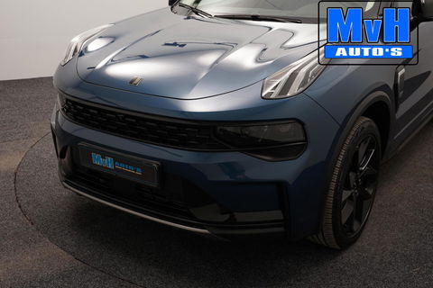 Lynk & Co 01 1.5 Hybride|FULL BLACK XL|ZWARTE.HEMEL|NAP|PANO