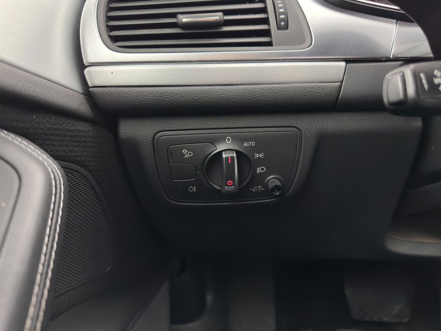 Audi A6 Limousine 2.0 TFSI S-Line Sportpack Pro Line Aut. *PANO | LEATHER-FABRIC | XENON | NAVI-FULLMAP | KEYLESS | SPORT-SEATS | ECC | PDC | CRUISE | TOWBAR | 19''ALU*