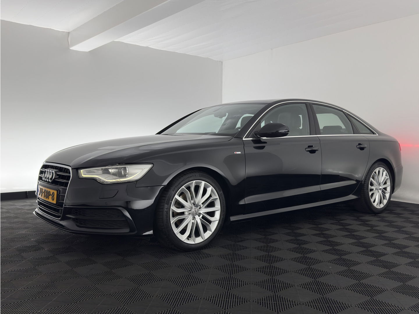 Audi A6 Limousine 2.0 TFSI S-Line Sportpack Pro Line Aut. *PANO | LEATHER-FABRIC | XENON | NAVI-FULLMAP | KEYLESS | SPORT-SEATS | ECC | PDC | CRUISE | TOWBAR | 19''ALU*