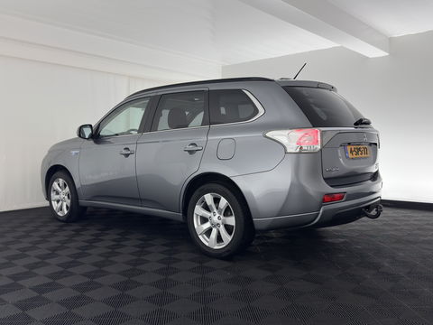 Mitsubishi Outlander 2.0 PHEV Instyle (INCL.BTW) Aut *PANO | FULL-LEATHER | XENON | NAVI-FULLMAP | KEYLESS | CAMERA | HEATED-COMFORTSEATS | ECC | SHIFT-PADDLES | PDC | CRUISE | PRIVACY-GLASS | DAB | TOWBAR | 18''ALU *