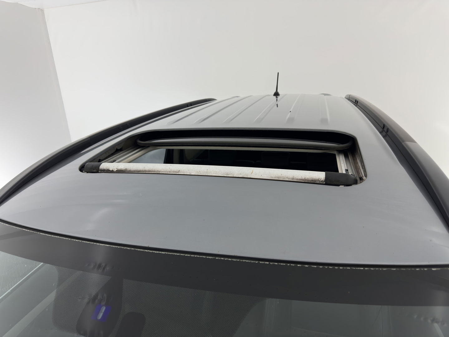 Mitsubishi Outlander 2.0 PHEV Instyle AWD (Plug-In) (INCL-BTW) Aut *PANO | LEATHER | XENON | NAVI-FULLMAP | KEYLESS | CAMERA | HEATED-COMFORTSEATS | ECC | SHIFT-PADDLES | PDC | CRUISE | PRIVACY-GLASS | DAB | TOWBAR | ROCKFORD-AUDIO |  18"ALU*