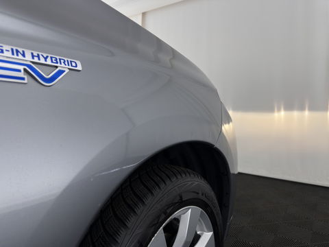 Mitsubishi Outlander 2.0 PHEV Instyle (INCL.BTW) Aut *PANO | FULL-LEATHER | XENON | NAVI-FULLMAP | KEYLESS | CAMERA | HEATED-COMFORTSEATS | ECC | SHIFT-PADDLES | PDC | CRUISE | PRIVACY-GLASS | DAB | TOWBAR | 18''ALU *