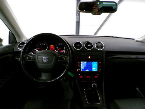 SEAT Exeo 2.0 TSI Sport "Origineel NL!" Apple-carplay Leer Bluetooth Navigatie Stoelverwarming Xenon Youngtimer "2e eigenaar"