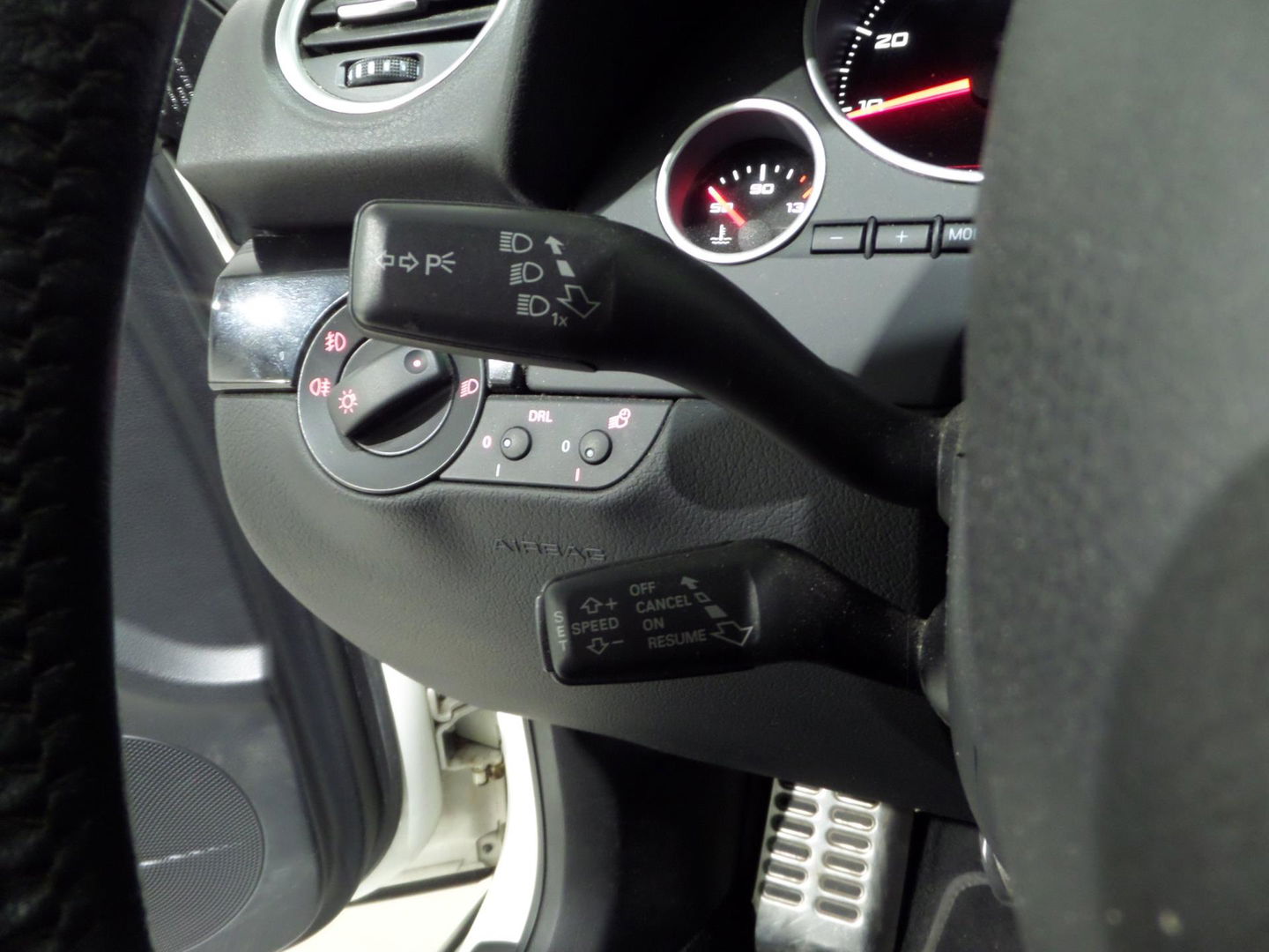 SEAT Exeo 2.0 TSI Sport "Origineel NL!" Apple-carplay Leer Bluetooth Navigatie Stoelverwarming Xenon Youngtimer "2e eigenaar"