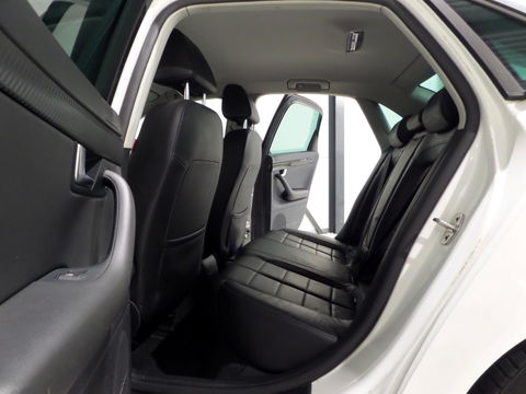 SEAT Exeo 2.0 TSI Sport "Origineel NL!" Apple-carplay Leer Bluetooth Navigatie Stoelverwarming Xenon Youngtimer "2e eigenaar"