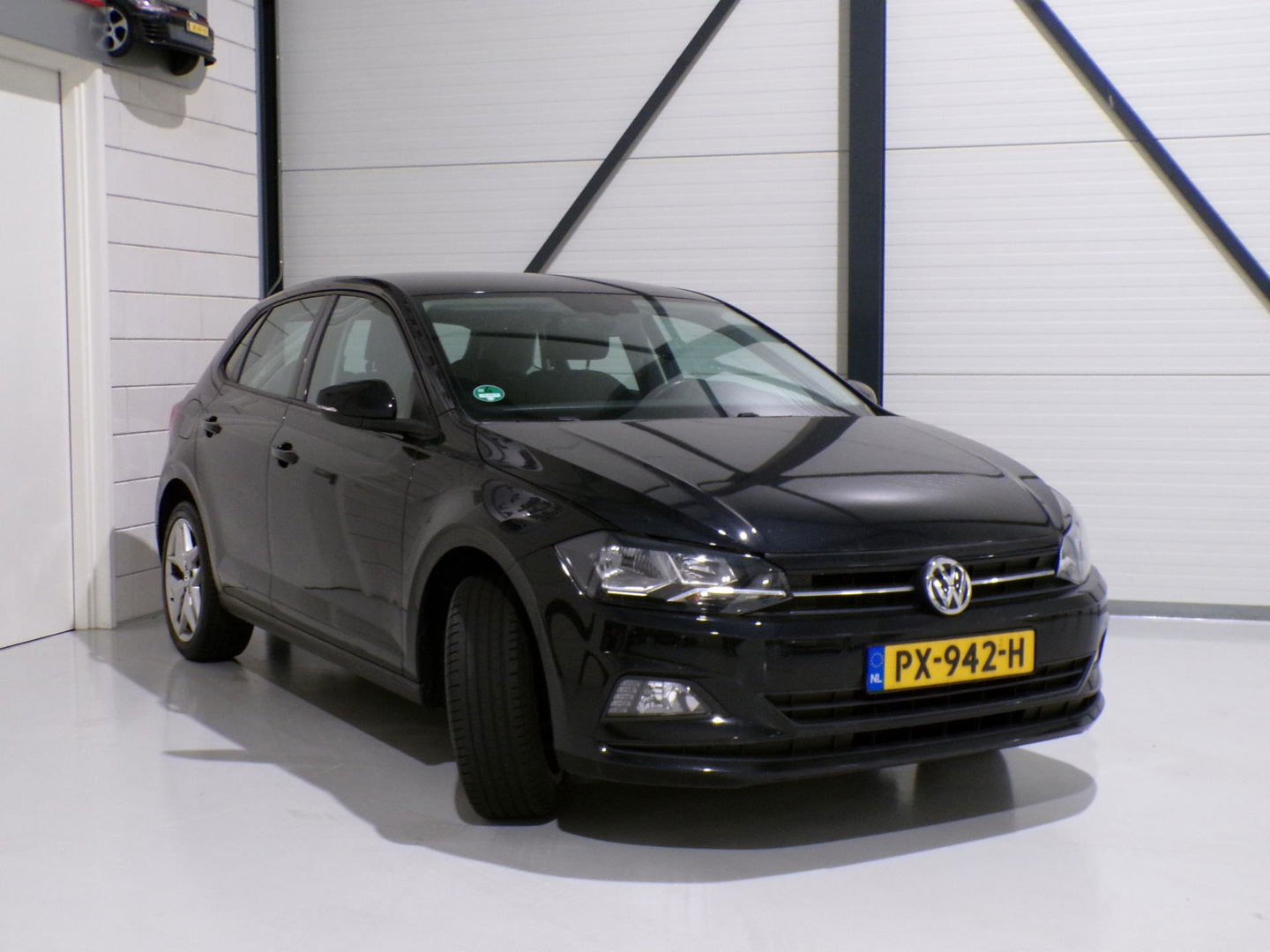 Volkswagen Polo 1.0 TSI Comfortline "Origineel NL!" Apple-Carplay Parkeersensoren Adaptive-Cruise Climatronic Dealer-onderhouden