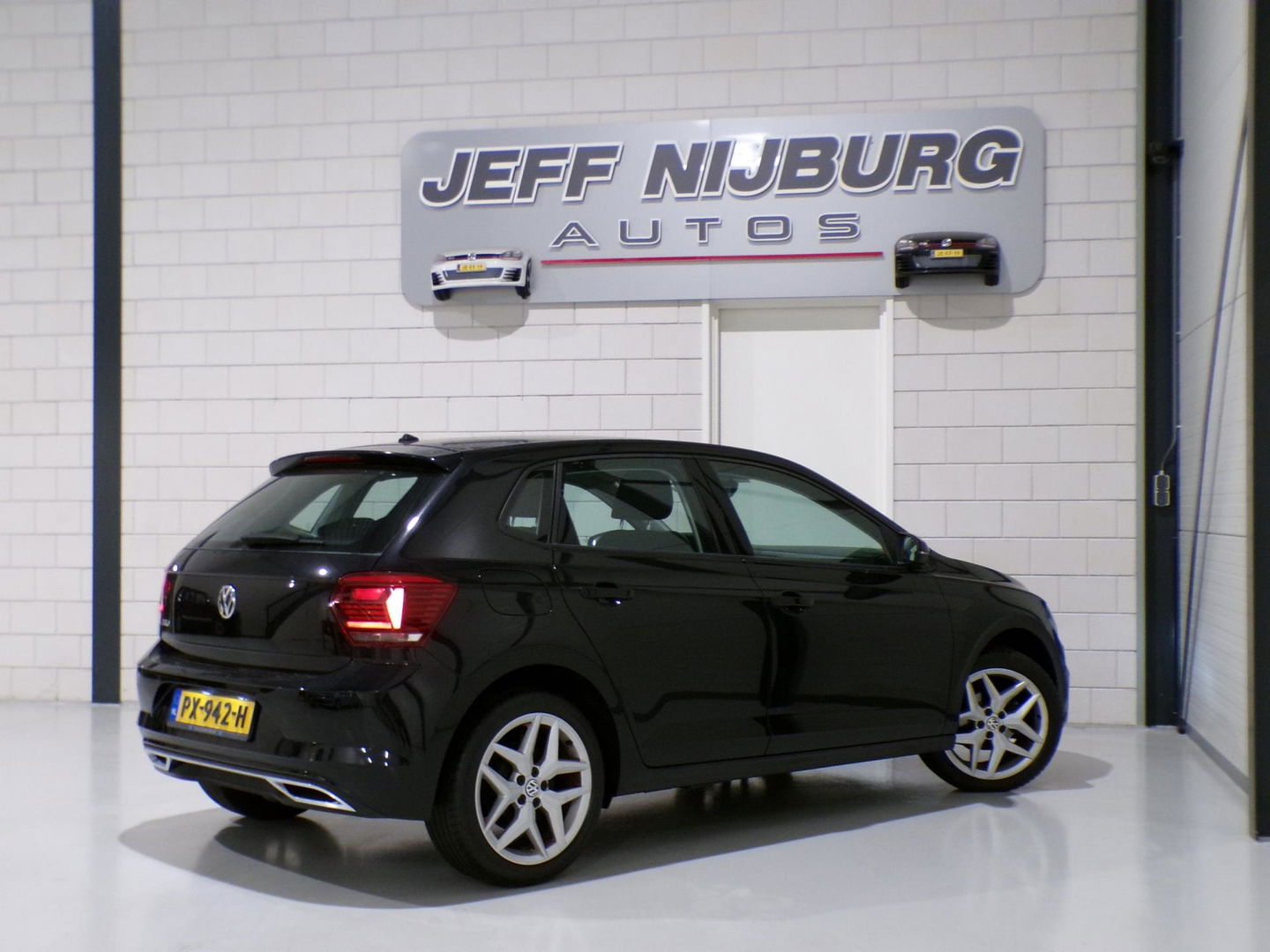 Volkswagen Polo 1.0 TSI Comfortline "Origineel NL!" Apple-Carplay Parkeersensoren Adaptive-Cruise Climatronic Dealer-onderhouden